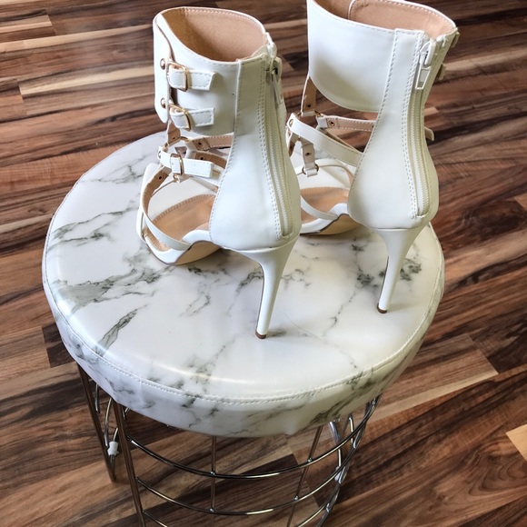 ‼️ White Ankle Strap Pointed Heels - Picture 5 of 8